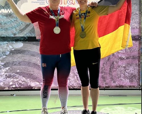 Bettina Schardt (MTG Mannheim) gewinnt bei den EMACS Masters im Wurf-Fünfkampf Gold in der W50.