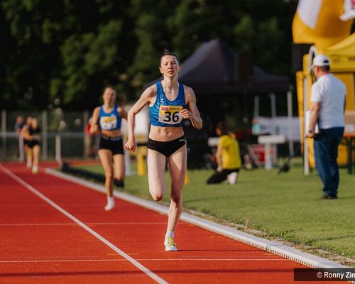EM-Norm für Marielies Quehl bei der Running & Music Nacht in Weinstadt	