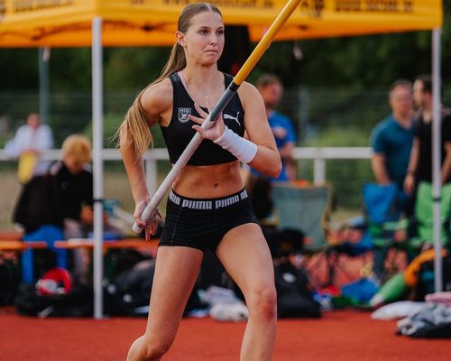 EM-Norm für Marielies Quehl bei der Running & Music Nacht in Weinstadt
