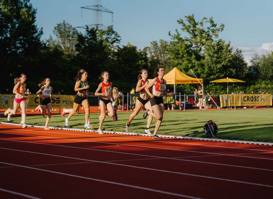 EM-Norm für Marielies Quehl bei der Running & Music Nacht in Weinstadt